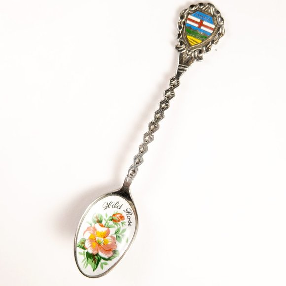 Alberta WILD ROSE Emblem Collectible Souvenir Spoon Canada Prairie Flower Pink - Picture 1 of 3